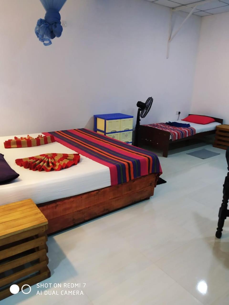 New Sea Lion Guest House Hikkaduwa Exterior photo